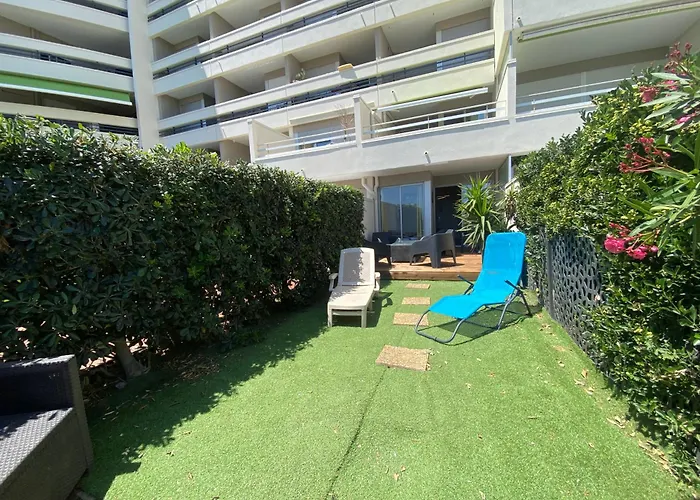 Les Pieds Dans L'eau Daire *